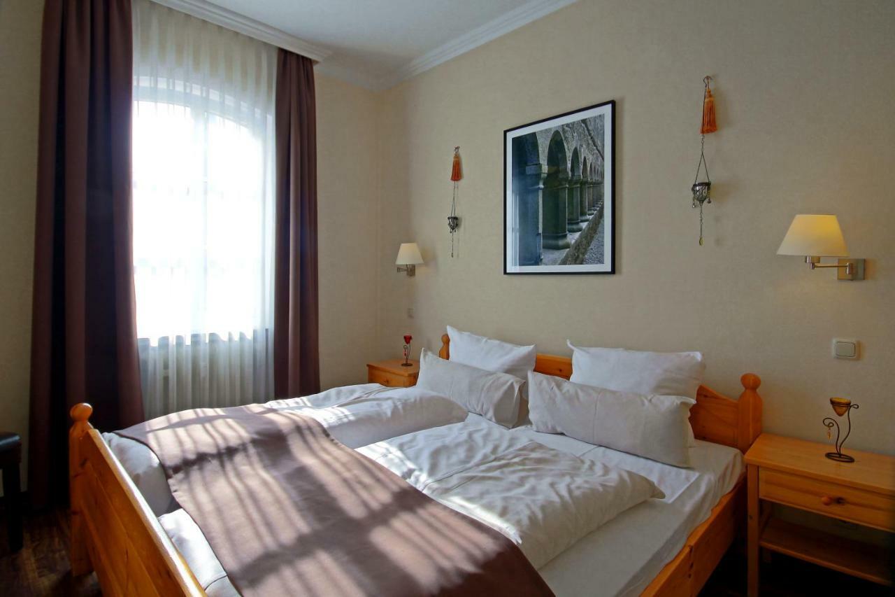 Zum Goldenen Stern Hotel Pruem